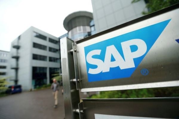 У SAP не получается свернуть бизнес в России, потому что его никто не покупает 